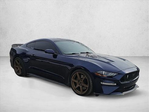 Used 2019 Ford Mustang GT w/ Equipment Group 301A image 7