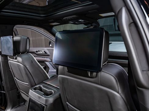Used 2025 GMC Yukon XL AT4 Ultimate AWD/4WD image 33