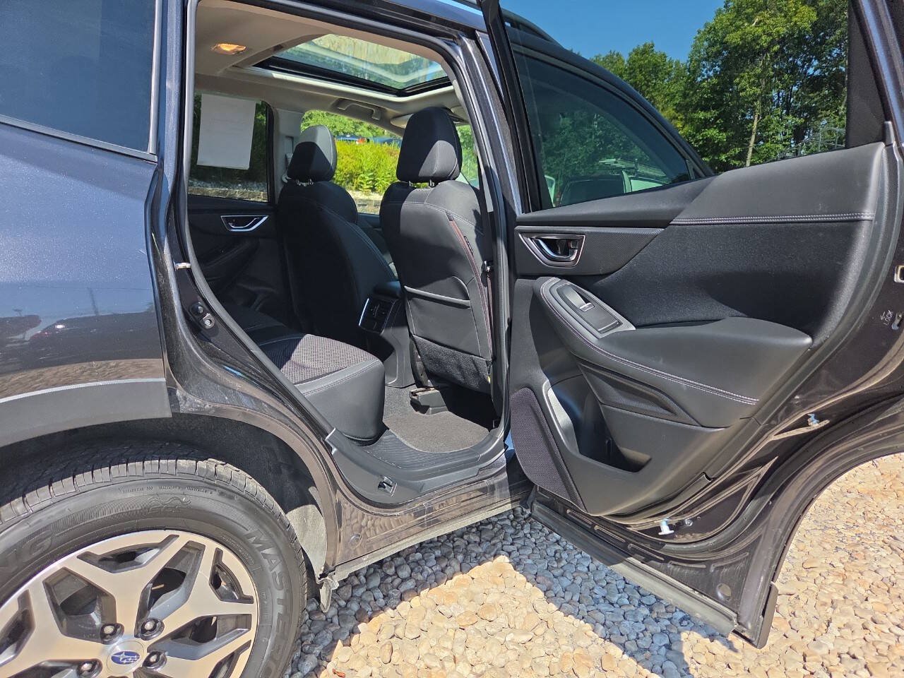 Used 2019 Subaru Forester Premium w/ Popular Package #1 AWD/4WD image 24