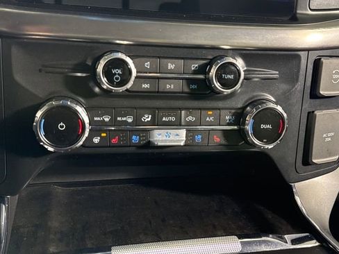 Used 2022 Ford F150 Lariat w/ Equipment Group 502A High image 35