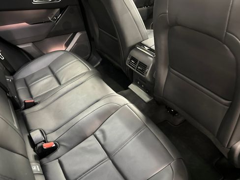Used 2025 Land Rover Range Rover Velar Dynamic SE image 30