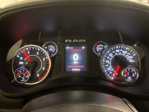 Used 2022 RAM 2500 Big Horn image 12