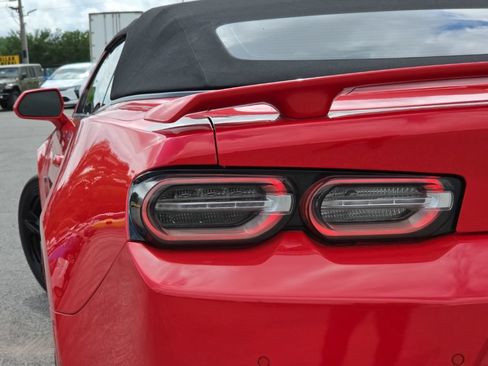 Used 2020 Chevrolet Camaro SS RWD image 13