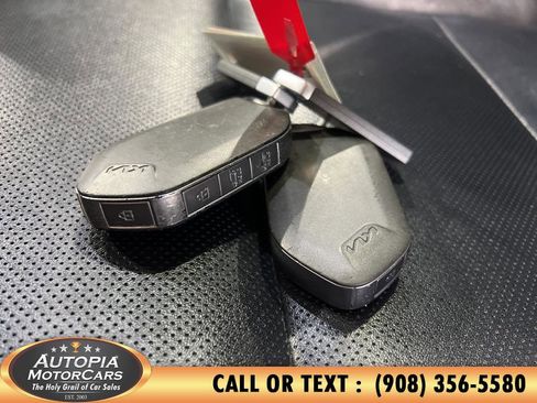 Used 2023 Kia Telluride EX image 56