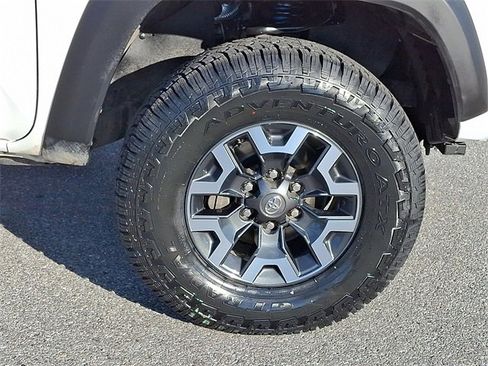 Certified 2023 Toyota Tacoma TRD Off-Road image 8