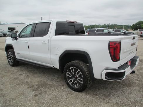 New 2026 GMC Sierra 1500 AT4 w/ AT4 Premium Package AWD/4WD image 10