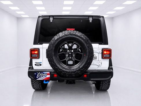 Used 2024 Jeep Wrangler Unlimited AWD/4WD image 9