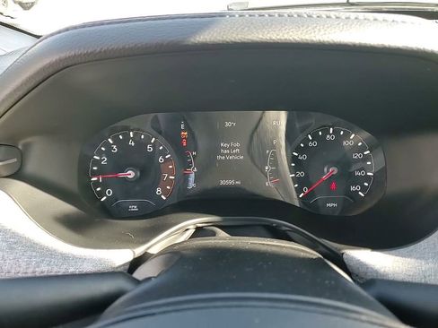 Used 2023 Jeep Compass Latitude AWD/4WD image 29