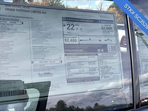 New 2025 Jeep Grand Cherokee Limited w/ Black Appearance Package image 5