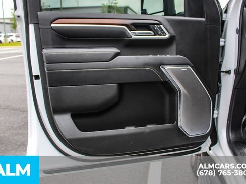 Used 2025 GMC Sierra 3500 Denali w/ Denali Reserve Package AWD/4WD image 36