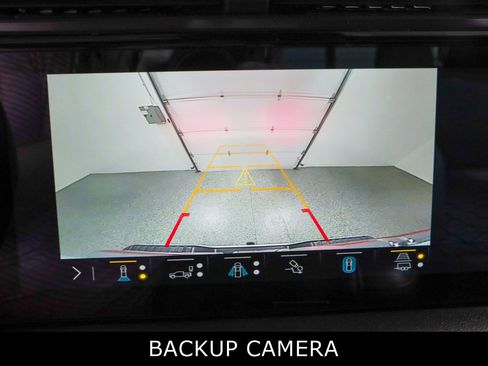 Used 2023 GMC Sierra 1500 AT4 w/ AT4 Premium Package image 21