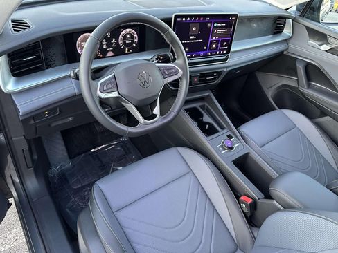 New 2026 Volkswagen Tiguan SE image 10