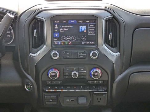 Used 2021 GMC Sierra 1500 Denali w/ Denali Ultimate Package AWD/4WD image 18
