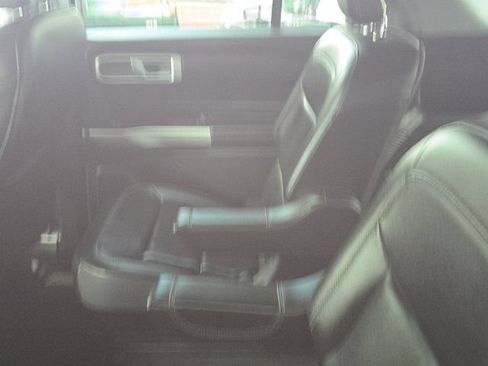 Certified 2023 Ford Explorer XLT w/ Equipment Group 202A RWD image 11