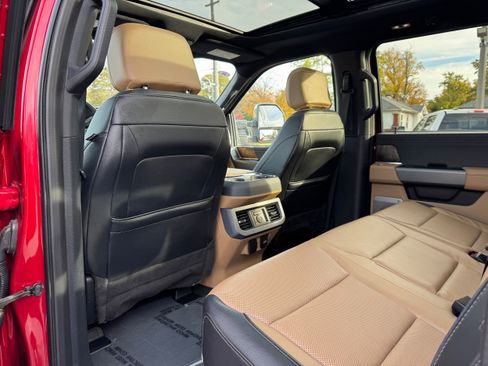 Used 2024 Ford F350 Lariat w/ Chrome Package image 13