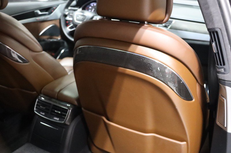 Used 2014 Audi S8 AWD/4WD image 47