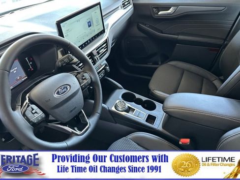 New 2025 Ford Escape SE image 7