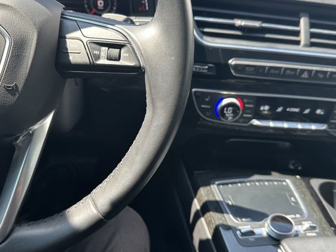 Used 2019 Audi Q7 3.0T Prestige AWD/4WD image 22