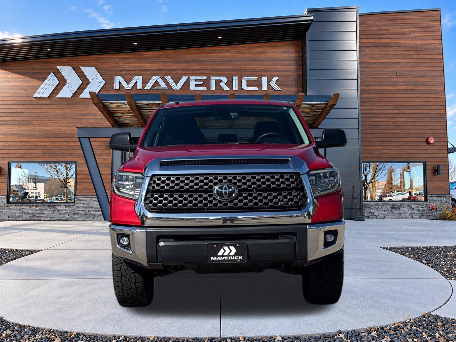 Used 2018 Toyota Tundra SR5 w/ TRD Off Road Package AWD/4WD image 6