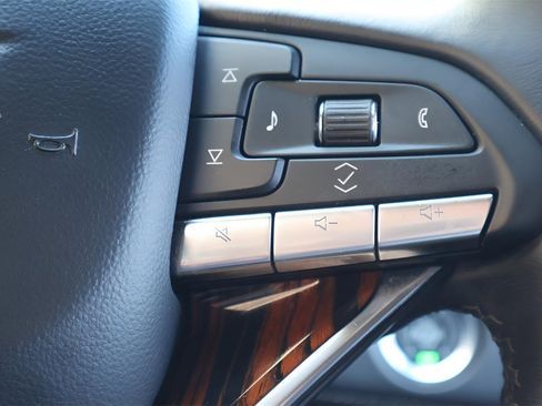 Certified 2023 Cadillac Escalade Premium Luxury image 25