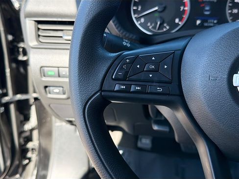 Used 2024 Nissan Sentra S image 32