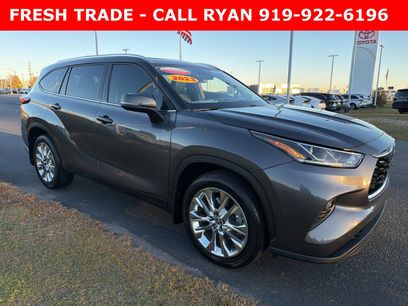 Used 2023 Toyota Highlander Limited