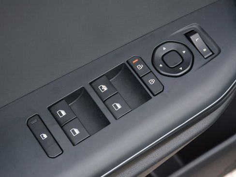 Used 2025 Kia K4 FWD image 9