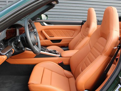 New 2026 Porsche 911 Carrera 4S image 4