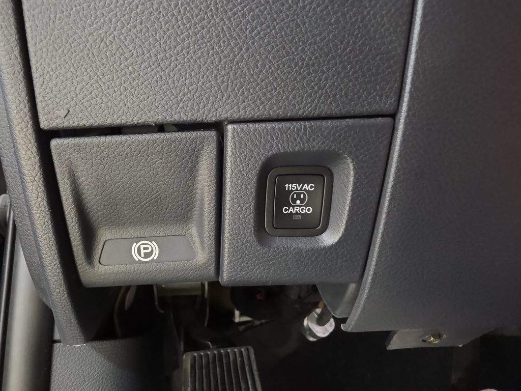 Used 2020 RAM 2500 Limited AWD/4WD image 24