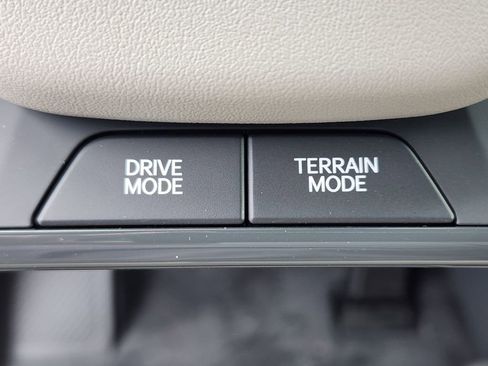 New 2026 Kia EV9 Wind image 19