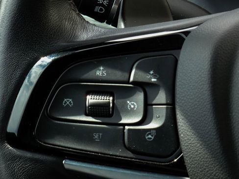 Used 2023 Buick Enclave Essence w/ Experience Buick Package image 11