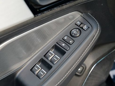 Used 2025 Acura MDX SH-AWD w/ Technology Package image 19