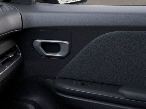 New 2026 Kia K4 FWD image 25