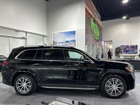 Used 2021 Mercedes-Benz GLS 63 AMG 4MATIC w/ Warmth & Comfort Package image 26