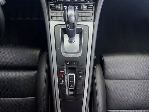 Used 2018 Porsche 911 Carrera S RWD image 19