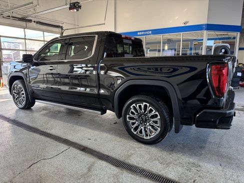 Used 2025 GMC Sierra 1500 Denali Ultimate image 5