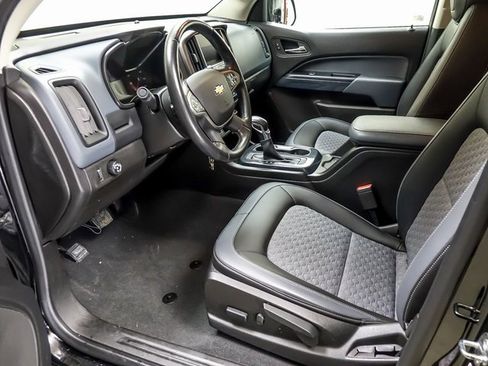 Used 2022 Chevrolet Colorado Z71 image 9