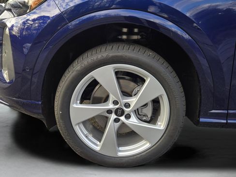 New 2025 Audi Q5 Premium Plus image 17