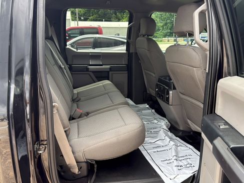 Used 2019 Ford F150 XLT w/ Equipment Group 302A Luxury AWD/4WD image 12