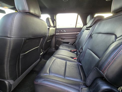 Used 2018 Ford Explorer Sport w/ Equipment Group 401A image 11