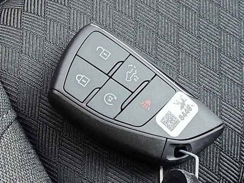 Used 2024 GMC Sierra 1500 Elevation image 36