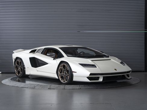 Used 2022 Lamborghini Aventador Countach AWD/4WD image 15