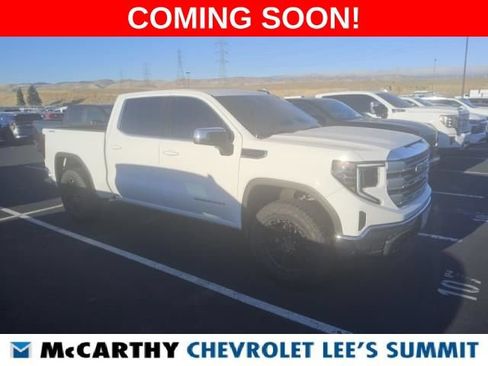 Used 2023 GMC Sierra 1500 SLE AWD/4WD image 2