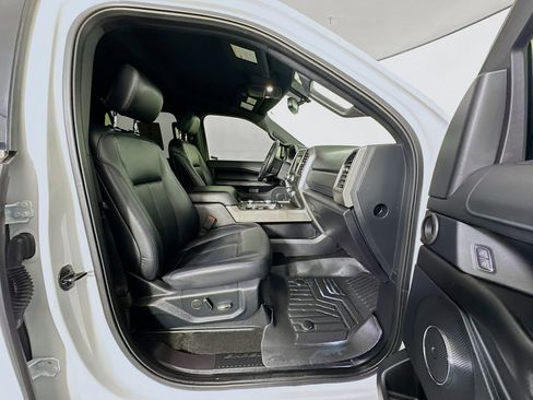 Used 2019 Ford Expedition XLT w/ Equipment Group 201A image 30