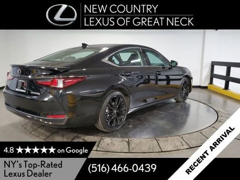 Used 2025 Lexus ES 300h F Sport w/ Technology Package image 9