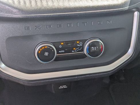 Used 2025 Ford Expedition Active image 15