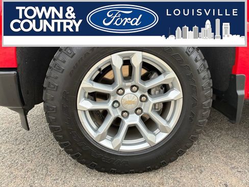 Used 2023 Chevrolet Silverado 1500 W/T w/ Z71 Off-Road Package AWD/4WD image 24