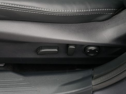 Certified 2025 Subaru Outback Limited image 19