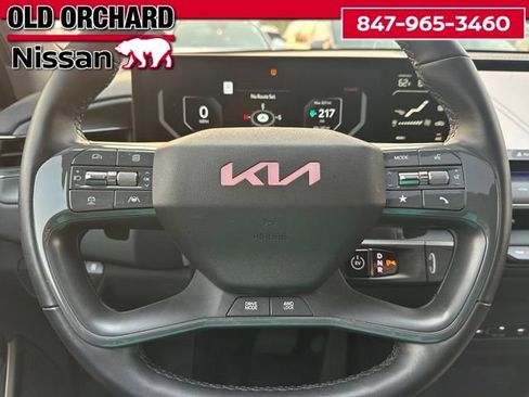 Used 2024 Kia EV9 Land AWD/4WD image 22