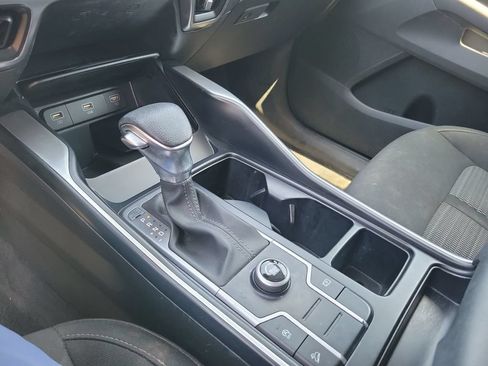 Used 2022 Kia Sorento LX FWD image 19